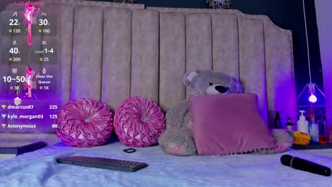 Shanel online show from 01-31-25, 04:27