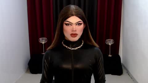 Snapshot of shanex01 chatting on 03-08-25, 10:11 Shane X online show from 03-08-25, 10:11