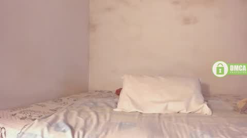 Snapshot of shaniblack chatting on 12-04-25, 01:53 Danna online show from 12-04-25, 01:53