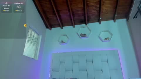 Shana online show from 11-18-25, 03:05