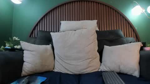 shannel__queen online show from 06-17-26, 09:27
