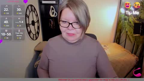 Snapshot of shannonshine chatting on 05-08-26, 05:13 Shannon online show from 05-08-26, 05:13