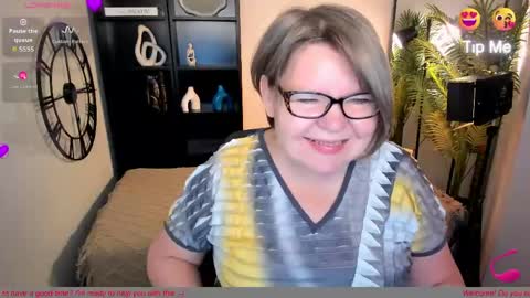 Snapshot of shannonshine chatting on 05-13-26, 05:05 Shannon online show from 05-13-26, 05:05