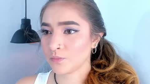Shanntal  online show from 10-11-25, 07:56