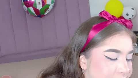 Snapshot of shanntal__ chatting on 06-24-26, 07:46 Shanntal online show from 06-24-26, 07:46