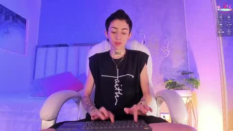 Shantal online show from 05-29-26, 01:42