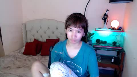 Snapshot of shantalfoxxy chatting on 02-24-25, 02:48 SHANTA FOX s online show from 02-24-25, 02:48