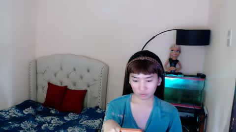 SHANTA FOX  s online show from 04-28-26, 03:00