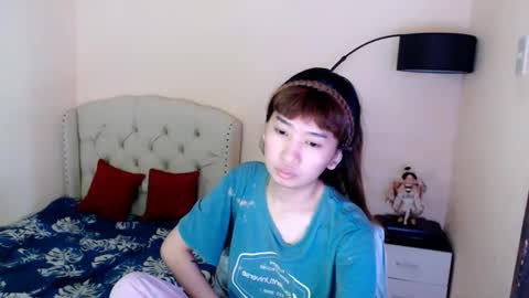 SHANTA FOX  s online show from 05-19-26, 01:56