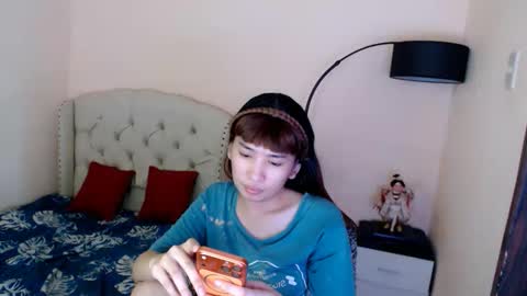 SHANTA FOX  s online show from 06-11-26, 05:16