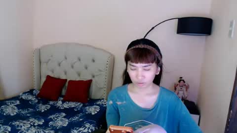 SHANTA FOX  s online show from 06-18-26, 12:22