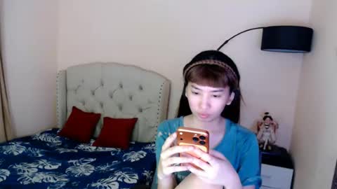 SHANTA FOX  s online show from 06-21-26, 06:49