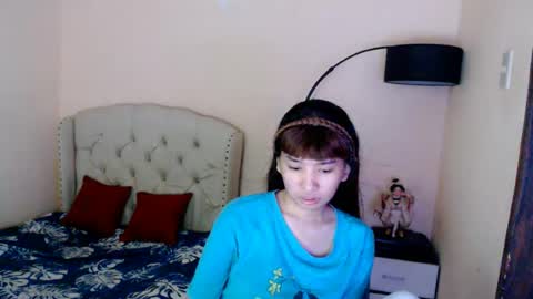SHANTA FOX  s online show from 06-23-26, 11:47