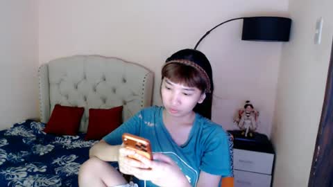 SHANTA FOX  s online show from 07-21-26, 12:02