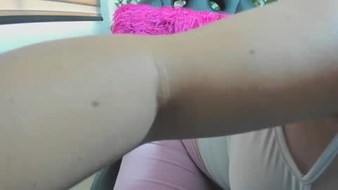 Snapshot of shantall_8 chatting on 02-25-26, 08:29 karol online show from 02-25-26, 08:29