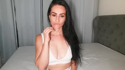 shantal online show from 03-03-25, 01:10