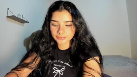 Sara online show from 09-17-25, 05:42