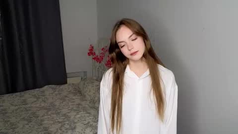 Juli online show from 10-20-25, 03:56