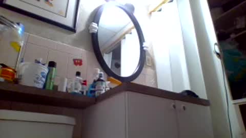 Snapshot of sharko681us chatting on 01-09-25, 05:44 Bill online show from 01-09-25, 05:44