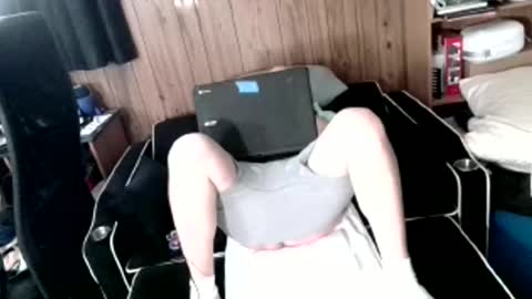 Snapshot of sharko681us chatting on 01-31-25, 05:21 Bill online show from 01-31-25, 05:21