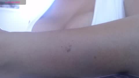 Snapshot of sharlotte_mom chatting on 02-16-25, 02:00 sharlotte online show from 02-16-25, 02:00