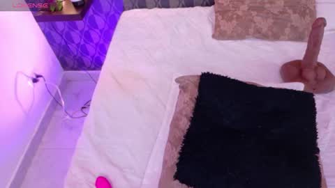 Sharom  online show from 02-26-25, 06:54