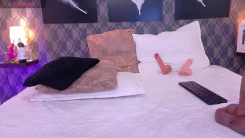 Sharom  online show from 03-10-25, 10:55