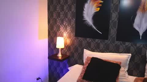 Sharom  online show from 06-11-26, 07:23