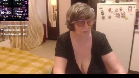 Helena online show from 07-26-26, 03:58
