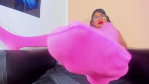 sharon_leather online show from 12-18-25, 12:33