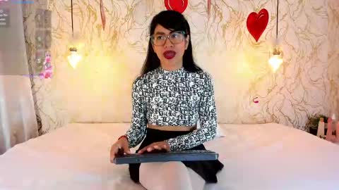sharon_leather online show from 05-18-26, 12:11