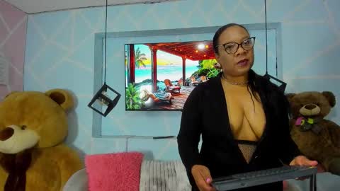 Sharon Noa online show from 03-23-26, 11:36