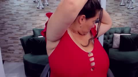 Snapshot of sharon_titts chatting on 10-07-25, 09:45 sharon online show from 10-07-25, 09:45