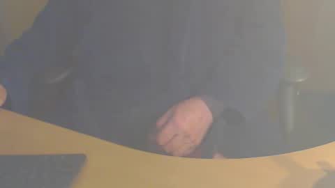 Snapshot of shaved164 chatting on 12-03-24, 09:56 Frans online show from 12-03-24, 09:56