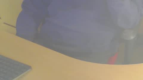 Snapshot of shaved164 chatting on 02-16-25, 09:16 Frans online show from 02-16-25, 09:16