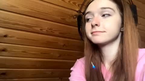 Snapshot of shavonflosi chatting on 06-05-26, 08:20 Maria online show from 06-05-26, 08:20