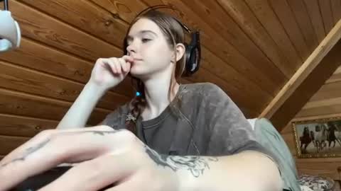 Snapshot of shavonflosi chatting on 06-27-26, 04:17 Maria online show from 06-27-26, 04:17