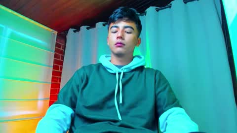 Snapshot of shawn__sanderson chatting on 01-10-26, 11:34 Shawn online show from 01-10-26, 11:34