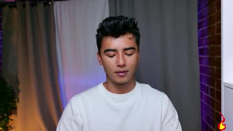 Snapshot of shawn__sanderson chatting on 03-24-26, 11:26 Shawn online show from 03-24-26, 11:26