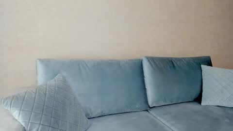 Snapshot of shawty_sue chatting on 12-21-25, 12:18 Sue online show from 12-21-25, 12:18