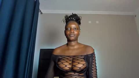 Snapshot of shayne_akinyi chatting on 10-13-25, 06:24 Shayne online show from 10-13-25, 06:24