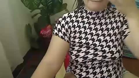 Snapshot of shebomb488504 chatting on 02-16-25, 12:41 jane online show from 02-16-25, 12:41