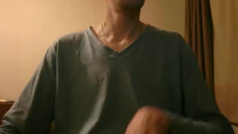 Snapshot of shedevr02 chatting on 01-12-26, 05:40 Roger online show from 01-12-26, 05:40