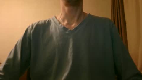 Snapshot of shedevr02 chatting on 02-01-26, 02:37 Roger online show from 02-01-26, 02:37