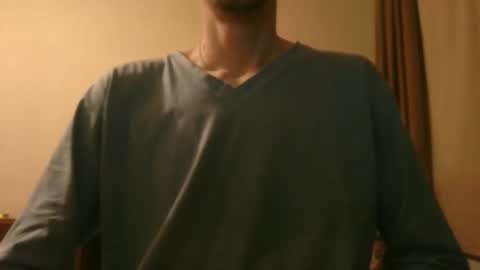 Snapshot of shedevr02 chatting on 02-11-26, 05:29 Roger online show from 02-11-26, 05:29