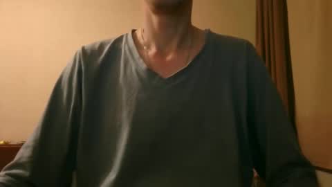 Snapshot of shedevr02 chatting on 02-15-26, 06:15 Roger online show from 02-15-26, 06:15