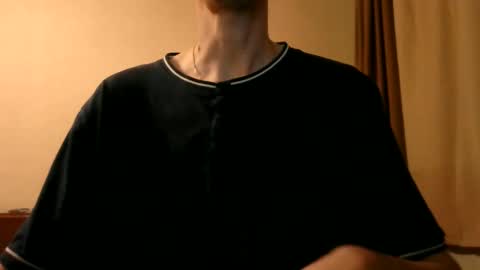 Snapshot of shedevr02 chatting on 03-02-26, 06:59 Roger online show from 03-02-26, 06:59