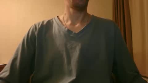 Snapshot of shedevr02 chatting on 03-16-26, 06:01 Roger online show from 03-16-26, 06:01