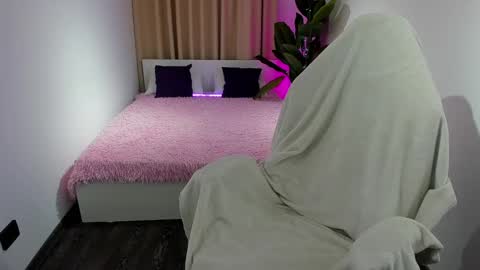 Sheila GMT 2 Tuesday Wednesday Friday Saturday Sunday- 8  5  online show from 02-24-25, 04:49