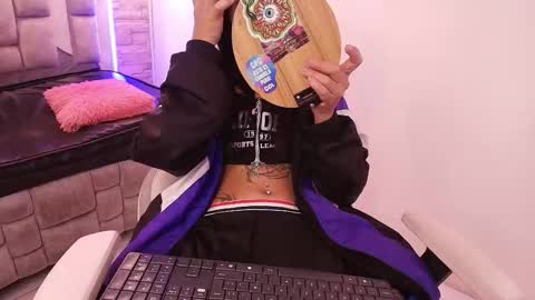 sheilly_brown online show from 10-01-25, 07:42